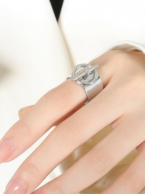 18K Gold Plated Stick Circle Ring size 7