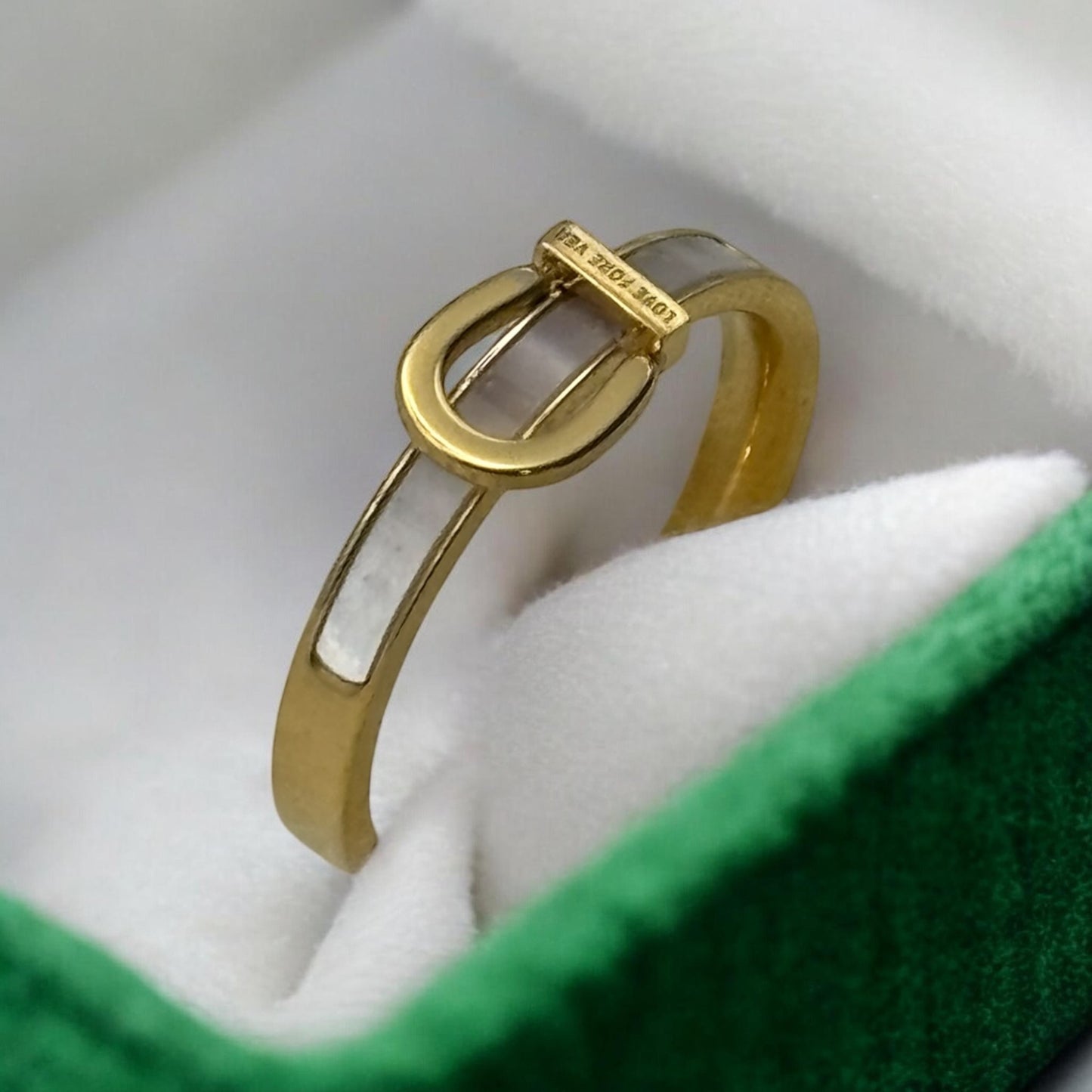 La Paz Ring
