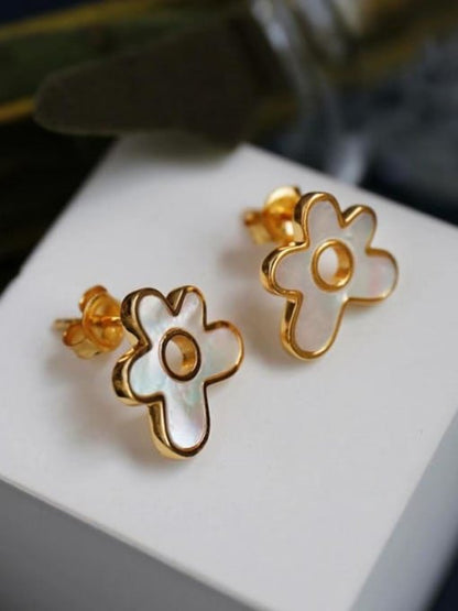 18K Gold Plated Flower Necklace and Earring Set - Twinkle Charm