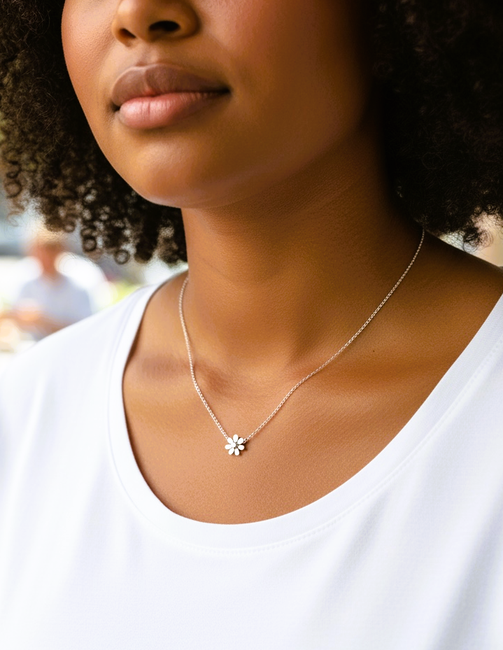 The Daily Daisy Necklace